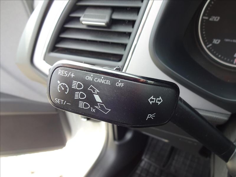 Seat Leon 1,6 TDI 85kW - fotka 45 z 55