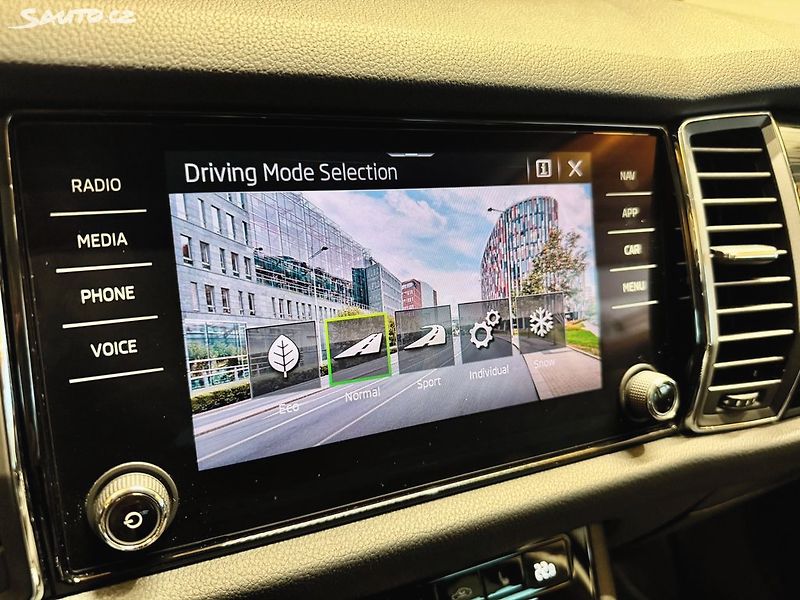 Škoda Kodiaq 2.0 TDi 147 Kw DSG 4x4 Scout - fotka 14 z 32