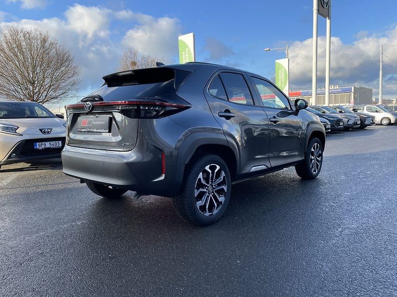Toyota Yaris Cross 1.5 Hybrid 130k ODBĚR IHNED - fotka 3 z 27