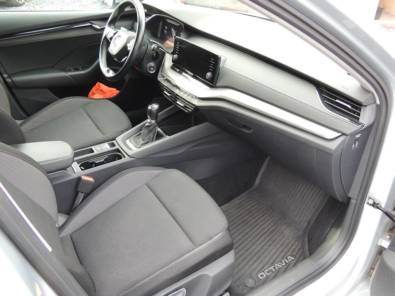 Škoda Octavia (2020) 1.5TSi,110kw,Combi,ČR,1maj. - fotka 39 z 58