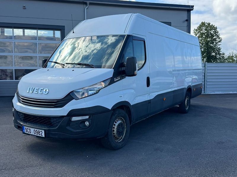 Iveco Daily (2018) 35S14 2.3 100kW - fotka 1 z 16