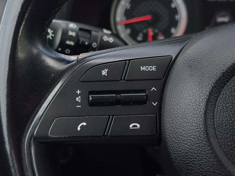 Hyundai i20 (2022) 1.2i 62kW, ČR, 1. Maj., Serv. - fotka 11 z 21