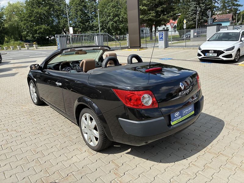Renault Mégane 1.6i-16V,82kW,KABRIOLET - fotka 22 z 23