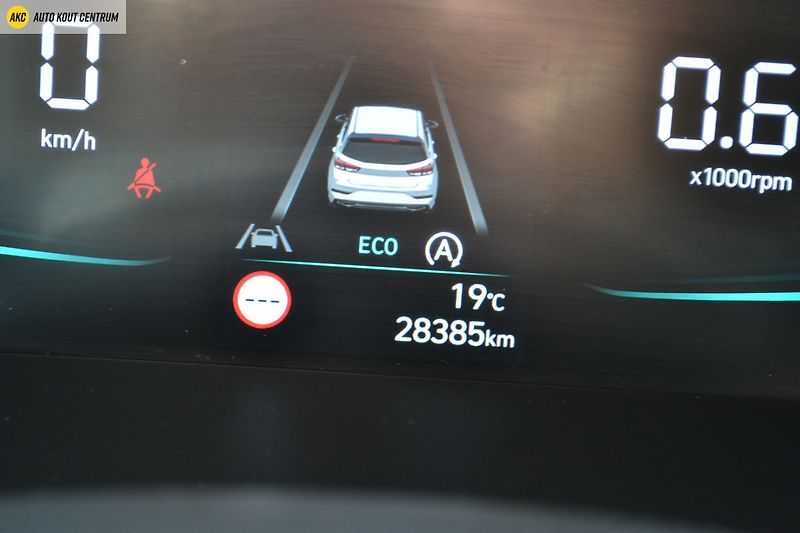 Hyundai i30 WG 1.5T-GDI 103KW DCT FAMILY N - fotka 36 z 41