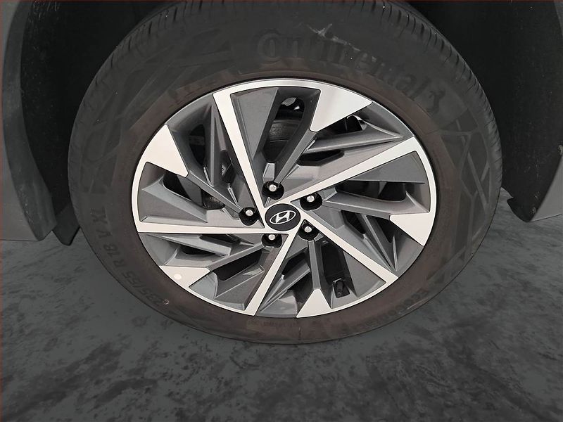 Hyundai Tucson (2021) 1.6 T-GDI 48V MHEV - fotka 15 z 18