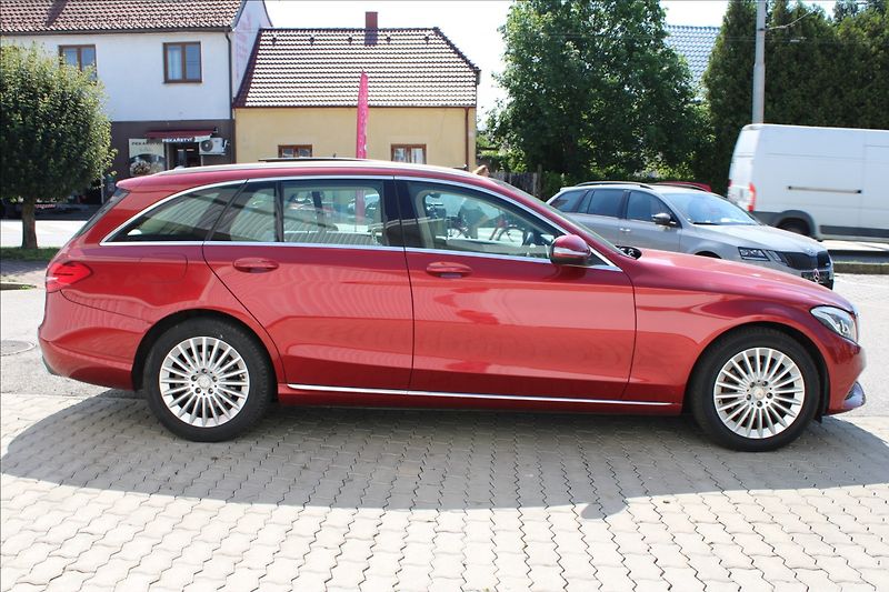 Mercedes-Benz Třídy C 2,1 CDi Exclusive, PANORAMA - fotka 3 z 10