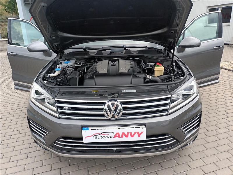 Volkswagen Touareg 3,0 TDI 193Kw,R-Line,ČR,TAŽNÉ, - fotka 27 z 50