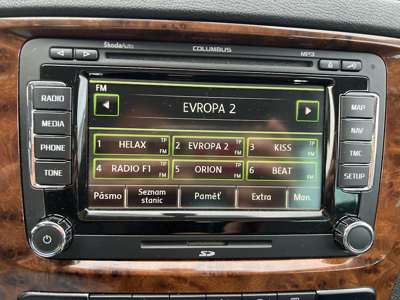 Škoda Octavia 2.0TDi 103kw DSG TEMPOMAT ALU - fotka 25 z 41