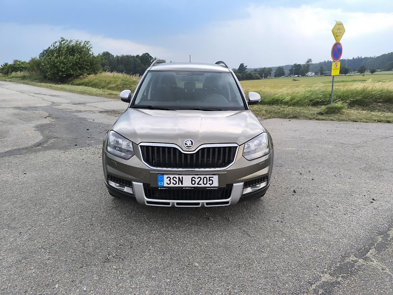 Škoda Yeti (2015) 2.0TDi DOLOŽENÉ KM - fotka 2 z 27