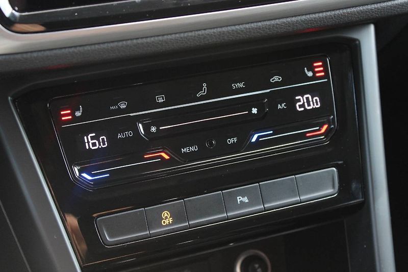 Volkswagen Touran (2022) 2.0 TDI 110kW DSG LED tažné - fotka 33 z 35