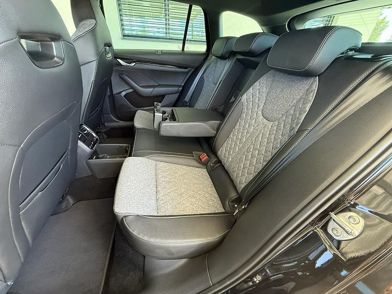 Škoda Octavia DSG 1,5TSi 110kW SportLine - fotka 22 z 26