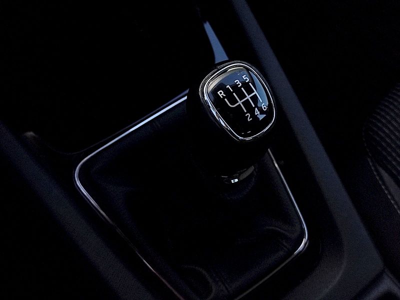 Škoda Octavia (2022) Combi Ambition Plus 2,0 Tdi 85 - fotka 21 z 35