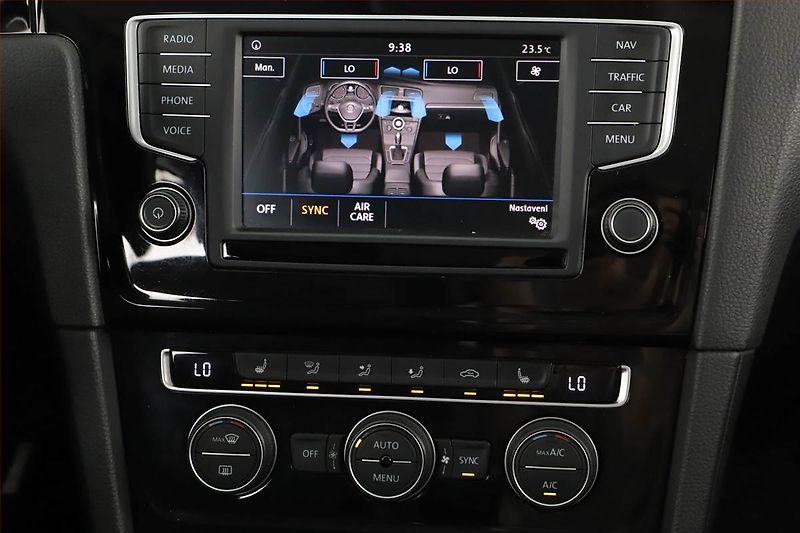 Volkswagen Golf (2016) 1.4 TSI, Serv.kniha, Kůže - fotka 10 z 15