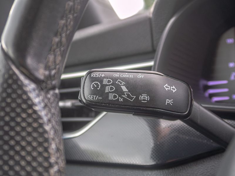 Škoda Scala (2019) ČR 1.6TDI DSG – ČERNÝ STROP - fotka 20 z 46