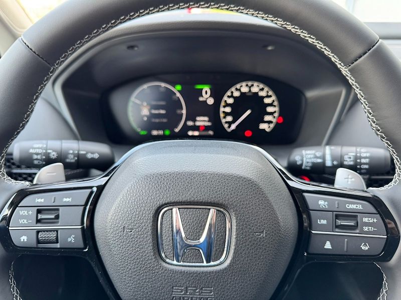 Honda ZR-V (2026) 2.0eHEV 135kW ELEGANCE MR2027 - fotka 6 z 11
