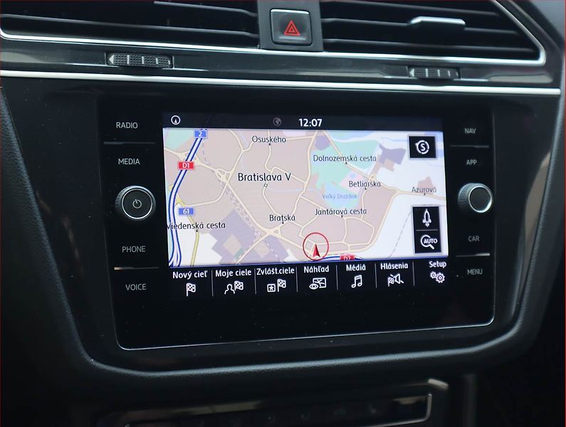 Volkswagen Tiguan (2018) 2.0 TDI, 4X4, Navi, Tempomat - fotka 13 z 20
