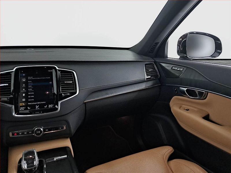Volvo XC90 (2021) B5 AWD - fotka 8 z 26