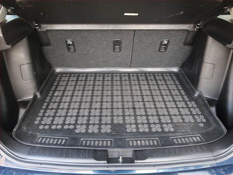 Suzuki Vitara (2017) Elegance 1.6 VVT, 4X4 - fotka 13 z 18