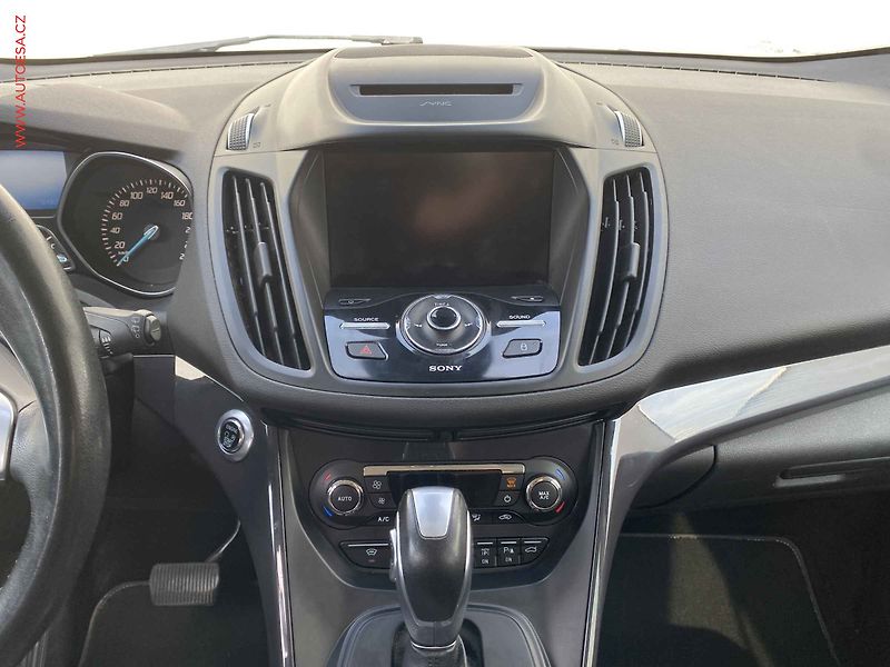 Ford Kuga (2016) 2.0 TDCi 4x4, Titanium, AT - fotka 12 z 18