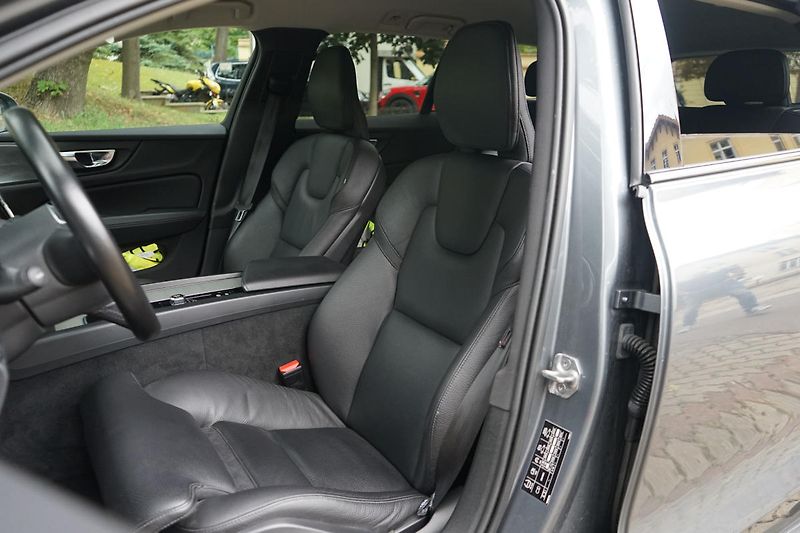Volvo V60 CC B4 diesel Kůže 360 H/K NezT - fotka 16 z 35