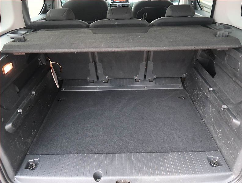 Citroën Berlingo (2019) Feel 1.5 BlueHDi, 5Míst, ČR - fotka 12 z 13