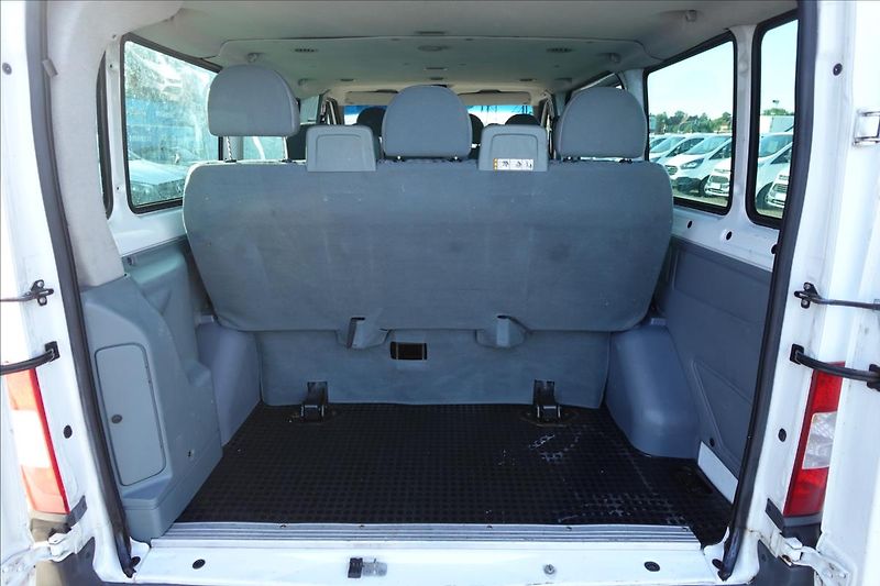 Ford Transit 2,2 TDCI  L1H1 9 MÍST BUS KLIM - fotka 12 z 29