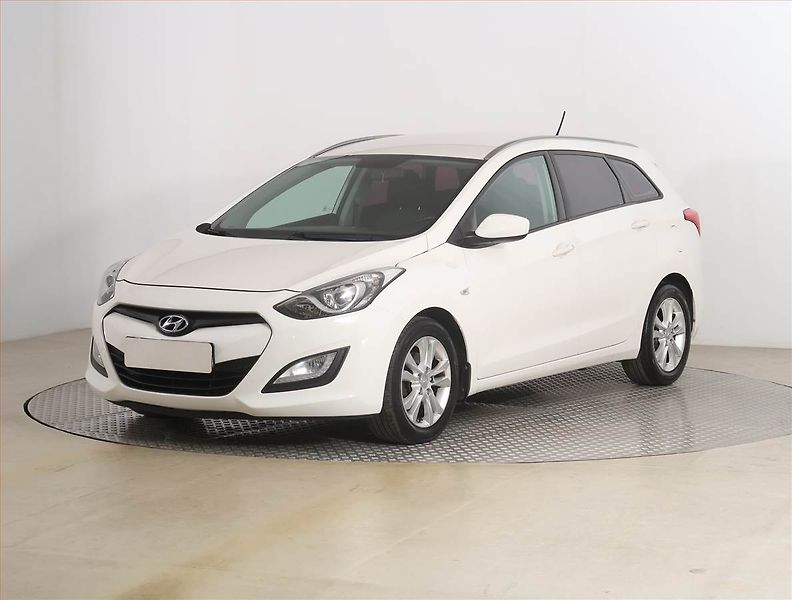 Hyundai i30 (2014) 1.6 MPI, Serv.kniha, Tempomat - fotka 2 z 16