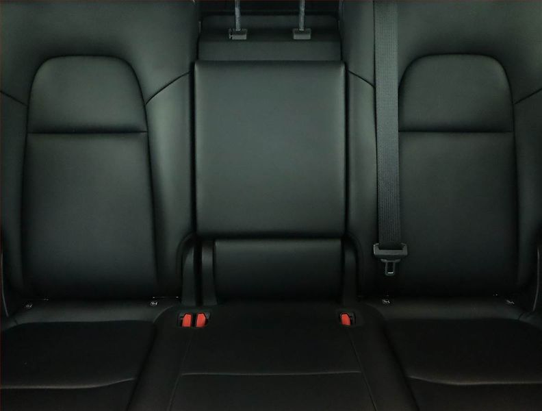 Tesla Model Y (2022) Long Range AWD 79kWh, SoH 91% - fotka 10 z 23