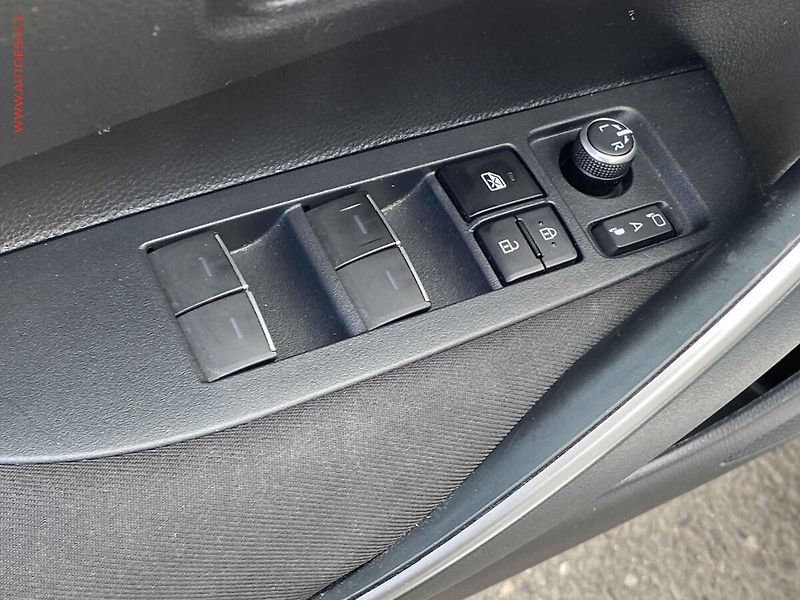 Toyota Corolla (2023) 1.5i, 1.maj,ČR, servis.kniha - fotka 11 z 20