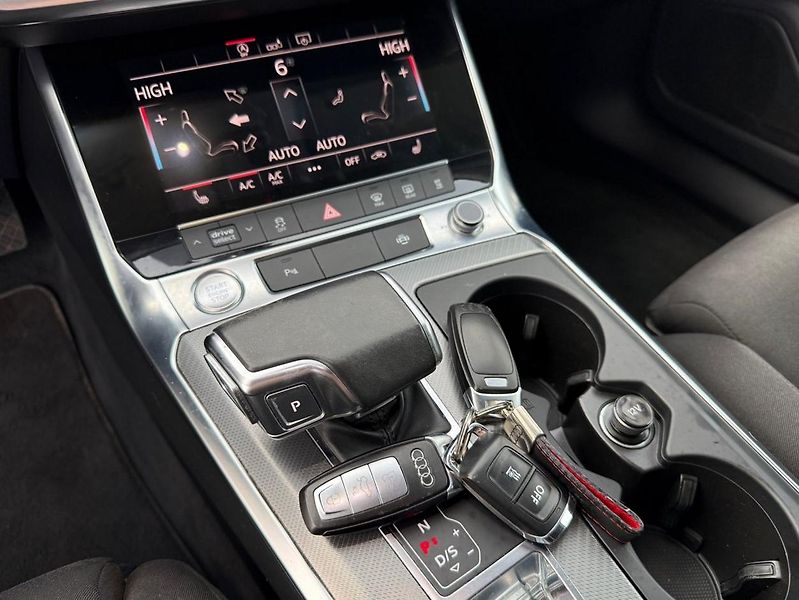 Audi A6 Avant 40 TDI quattro Tažné  - fotka 12 z 21