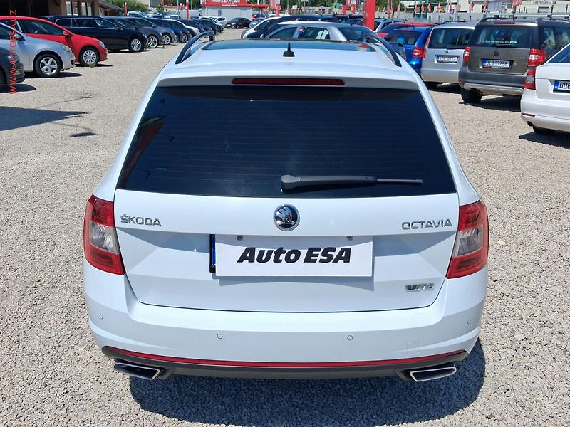 Škoda Octavia (2014) 2.0 TDi, RS - fotka 5 z 23