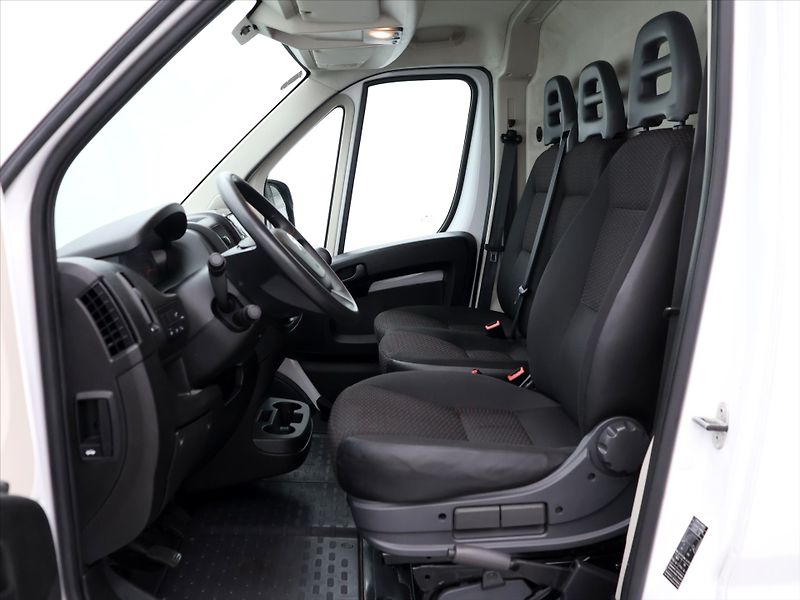 Citroën Jumper 2,2 HDI 103KW Klima 1.Maj. DPH - fotka 10 z 25