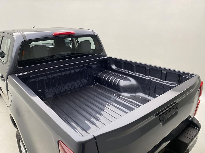 Isuzu D-Max (2026) Double Cab 1,9l LS 4x4 AUT - fotka 15 z 35