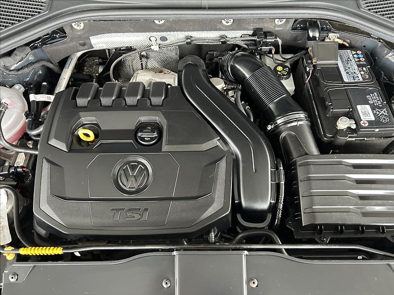 Volkswagen T-Roc 1,5   TSI 110kW,STYLE,TAŽNÉ - fotka 24 z 28
