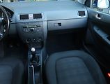 Škoda Fabia (2006) Ambiente 1.4 16V - náhled 8