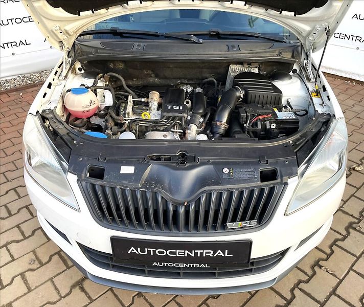 Škoda Fabia 1,2 TSI 63kw klima po servisu - fotka 9 z 21