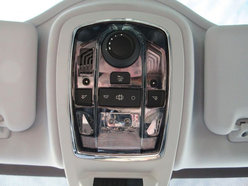 Peugeot 508 (2015) SW RXH 2,0 HDi 180 EAT6 - fotka 25 z 30