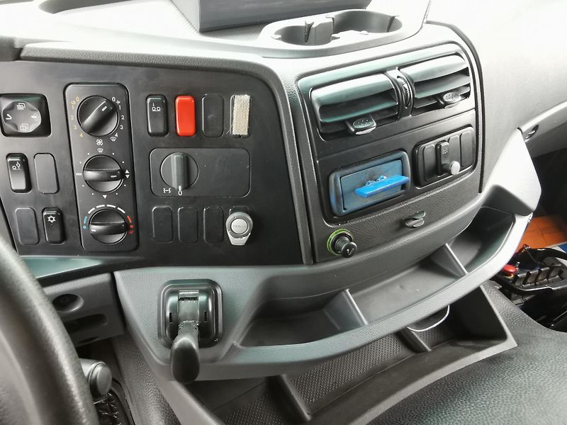 Mercedes-Benz Axor 2533 L 6X2 EURO 4 hydraul.ruka - fotka 21 z 25
