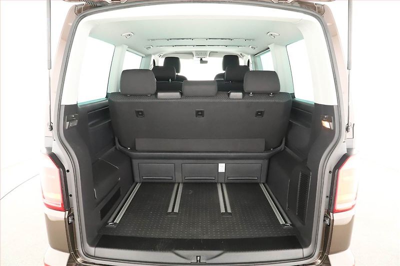 Volkswagen Multivan (2018) 2.0 TDI - fotka 10 z 18