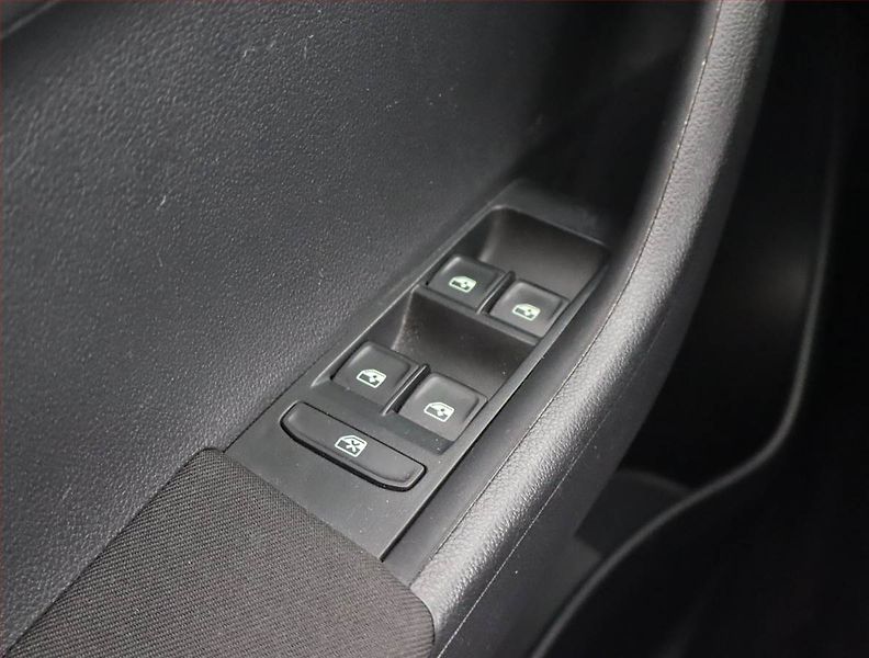 Škoda Fabia (2019) Style Plus 1.0 TSI, Serv.kniha - fotka 16 z 24