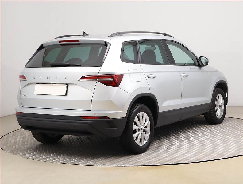 Škoda Karoq (2024) Ambition 1.5 TSI - fotka 5 z 19