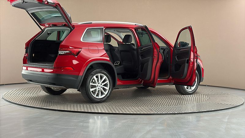 Škoda Kodiaq 2.0 TSI DSG 4x4 Style - fotka 6 z 30