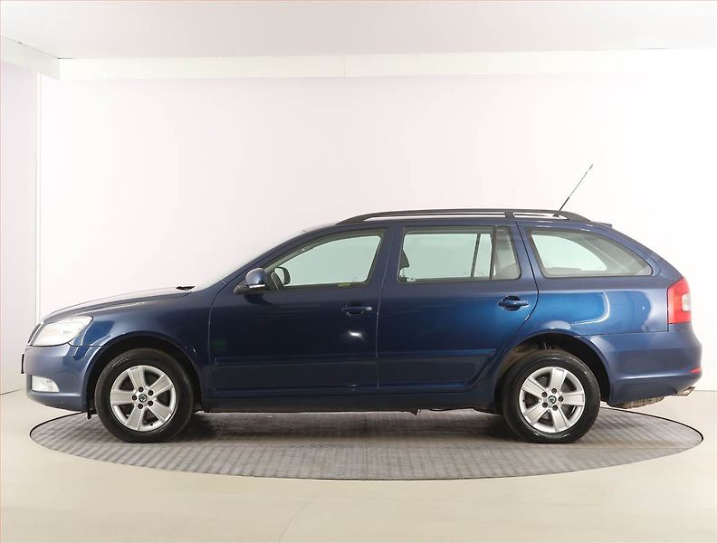 Škoda Octavia (2010) 1.8 TSI, 4X4, Tažné - fotka 3 z 21