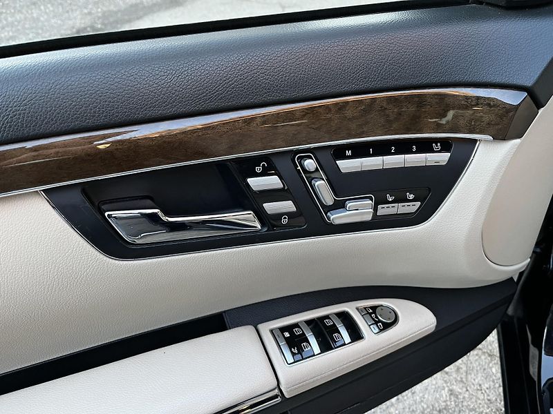 Mercedes-Benz Třídy S (2013) 500 4Matic - fotka 32 z 42