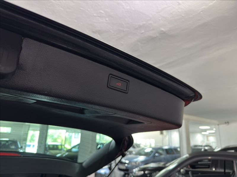 Volkswagen Passat 2,0   TDI DSG HIGHLINE BIXEN - fotka 30 z 42