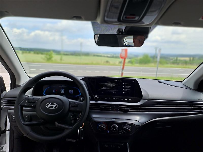 Hyundai Bayon (2026) 1,0   1,0 T-GDI MT WAVE NEOBJ - fotka 7 z 11