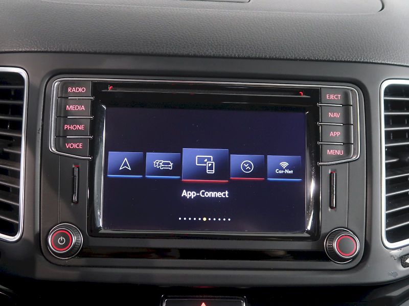 Volkswagen Sharan (2019) HIGHLINE 2.0TDI 4x4 DSG 7MÍST - fotka 25 z 45