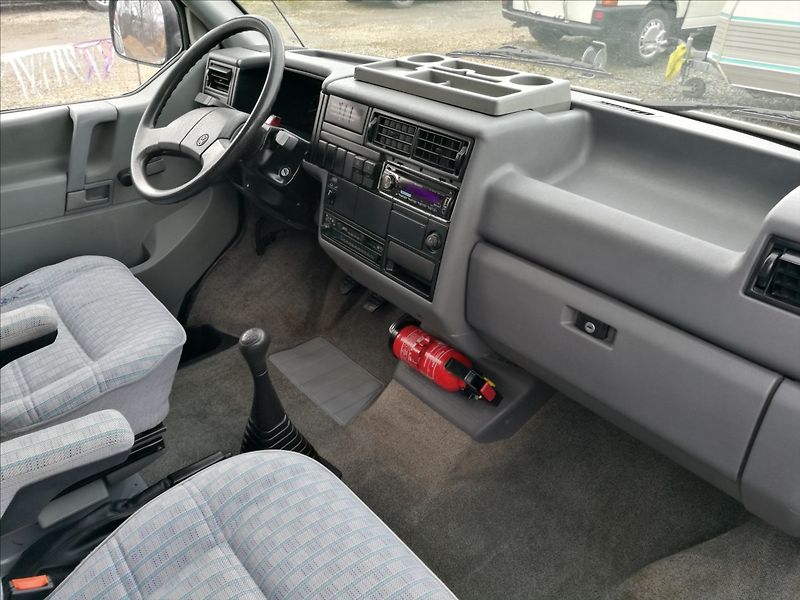 Volkswagen D California   2,4 - fotka 12 z 20
