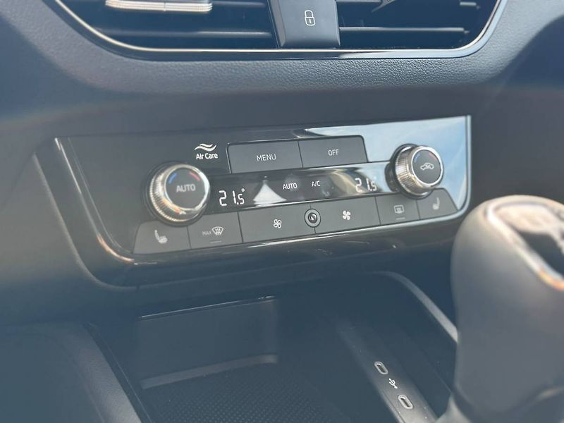 Škoda Kamiq Selection 1,0 TSI 85 kW 6° MP - fotka 15 z 31