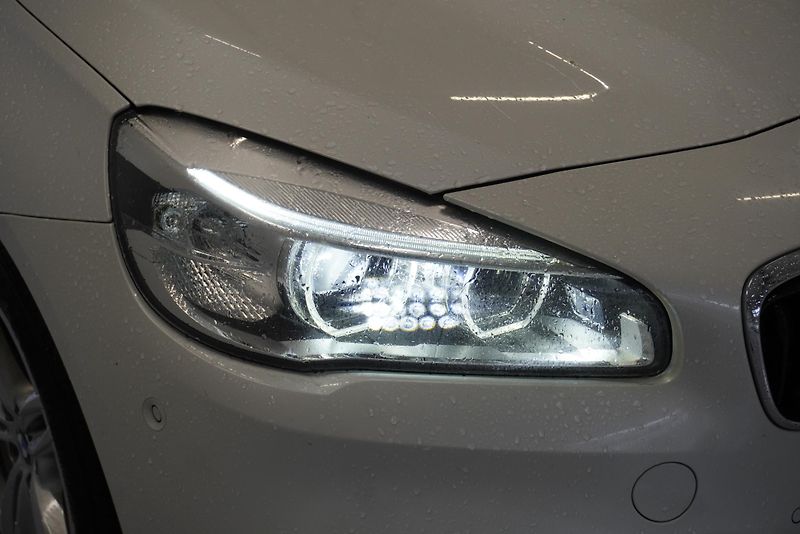 BMW Řada 2 GRAN TOURER XDRIVE M-SPORT AUT - fotka 10 z 29